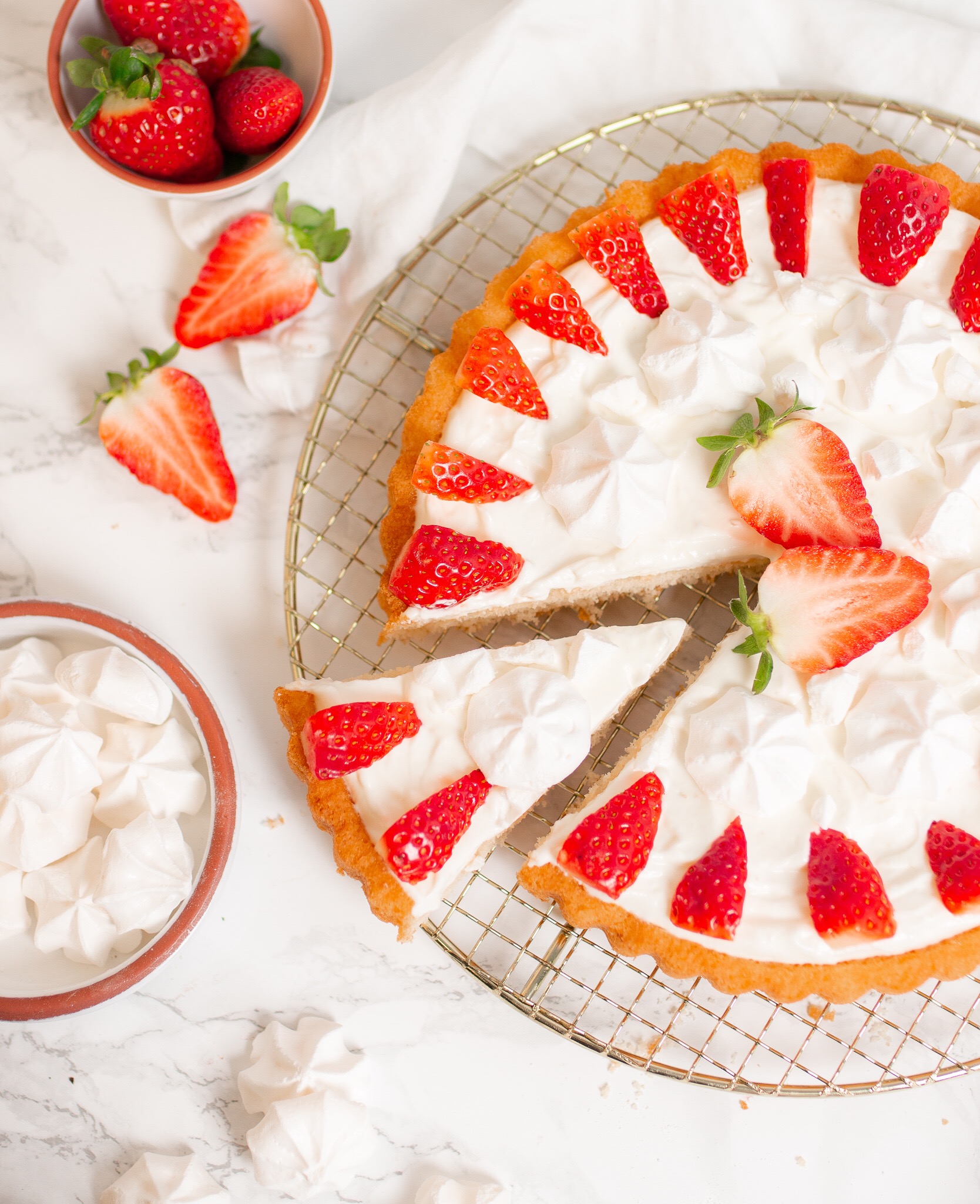 Beeren-Baiser-Torte